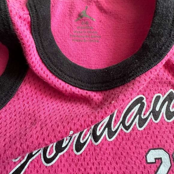 0-6 months Jordan Onesie Bodysuit - Picture 3 of 3